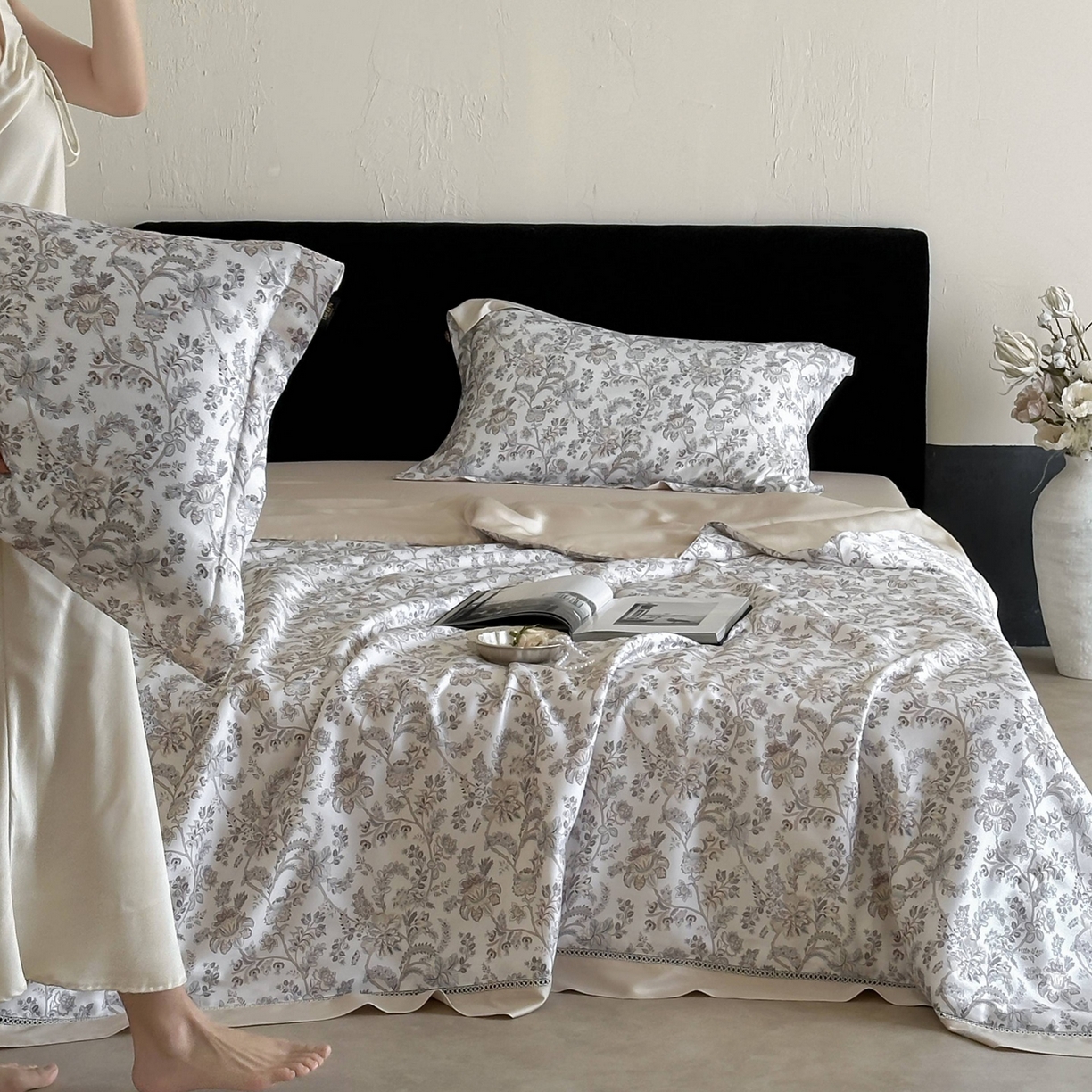 91家纺网 家纺一手货源 找家纺 丽笙被芯 2026新款兰精天丝数码印花Naia镂空夏被夏凉被空调被 卡缇娅