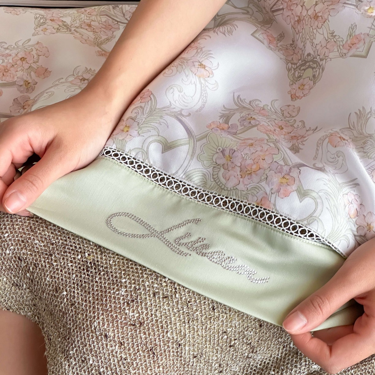 91家纺网 家纺一手货源 找家纺 丽笙被芯 2026新款兰精天丝数码印花Naia镂空夏被夏凉被空调被 莉格