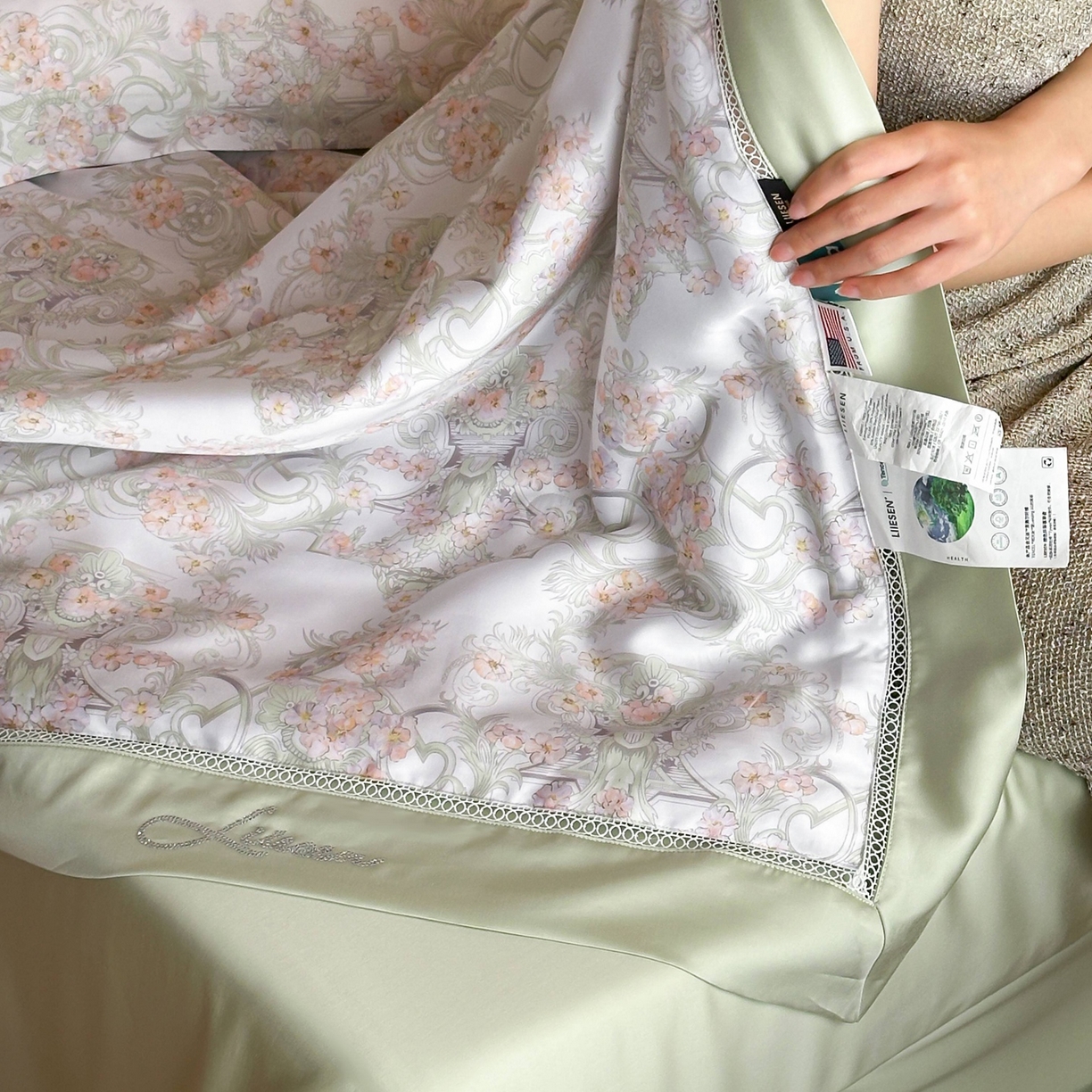 91家纺网 家纺一手货源 找家纺 丽笙被芯 2026新款兰精天丝数码印花Naia镂空夏被夏凉被空调被 莉格