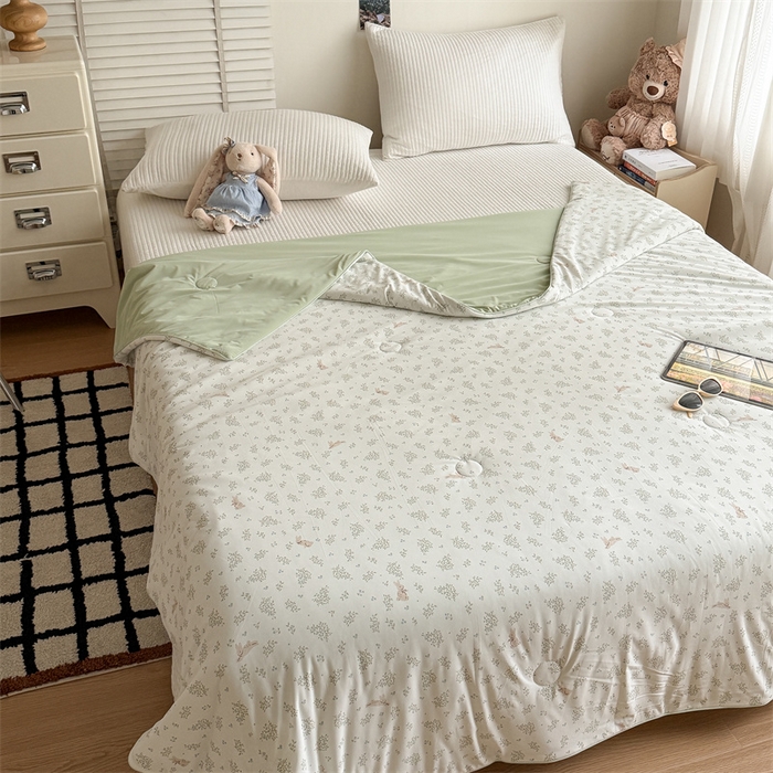 91家纺网 家纺一手货源 找家纺 吾欢心 2026新款仿锦安高克重凉感丝（含氨纶）夏凉被冰激凌空调被凉感小冰皮夏被 花园小兔