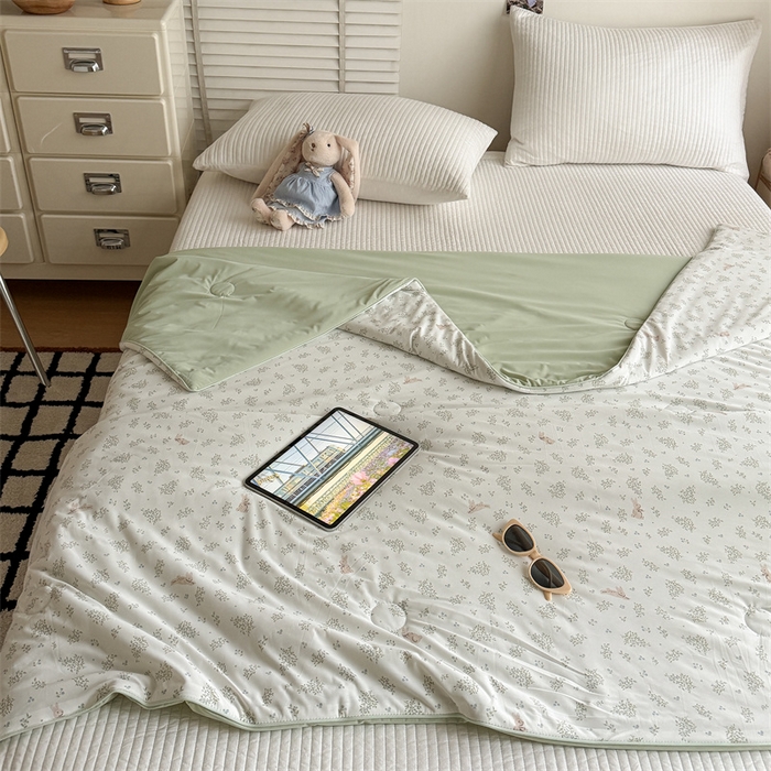 91家纺网 家纺一手货源 找家纺 吾欢心 2026新款仿锦安高克重凉感丝（含氨纶）夏凉被冰激凌空调被凉感小冰皮夏被 花园小兔