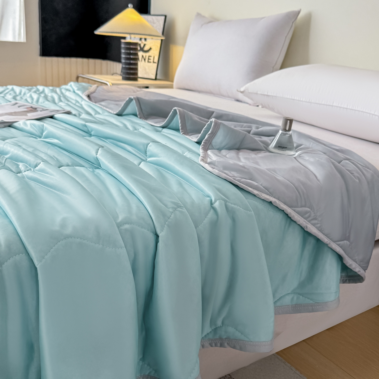 91家纺网 家纺一手货源 找家纺 好欣怡家纺 2026新款双层绗缝凉感丝夏被 云兰