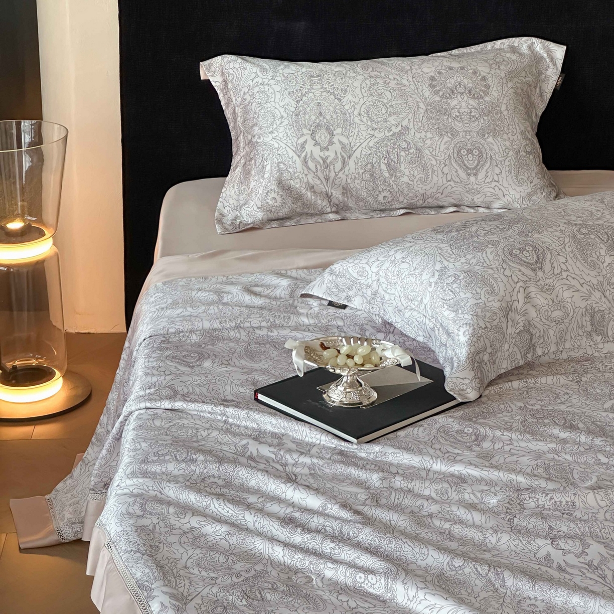 91家纺网 家纺一手货源 找家纺 丽笙被芯 2026新款兰精天丝数码印花Naia镂空夏被夏凉被空调被 罗莎白