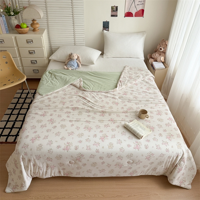 91家纺网 家纺一手货源 找家纺 吾欢心 2026新款仿锦安高克重凉感丝（含氨纶）夏凉被冰激凌空调被凉感小冰皮夏被 蜜柚花屿