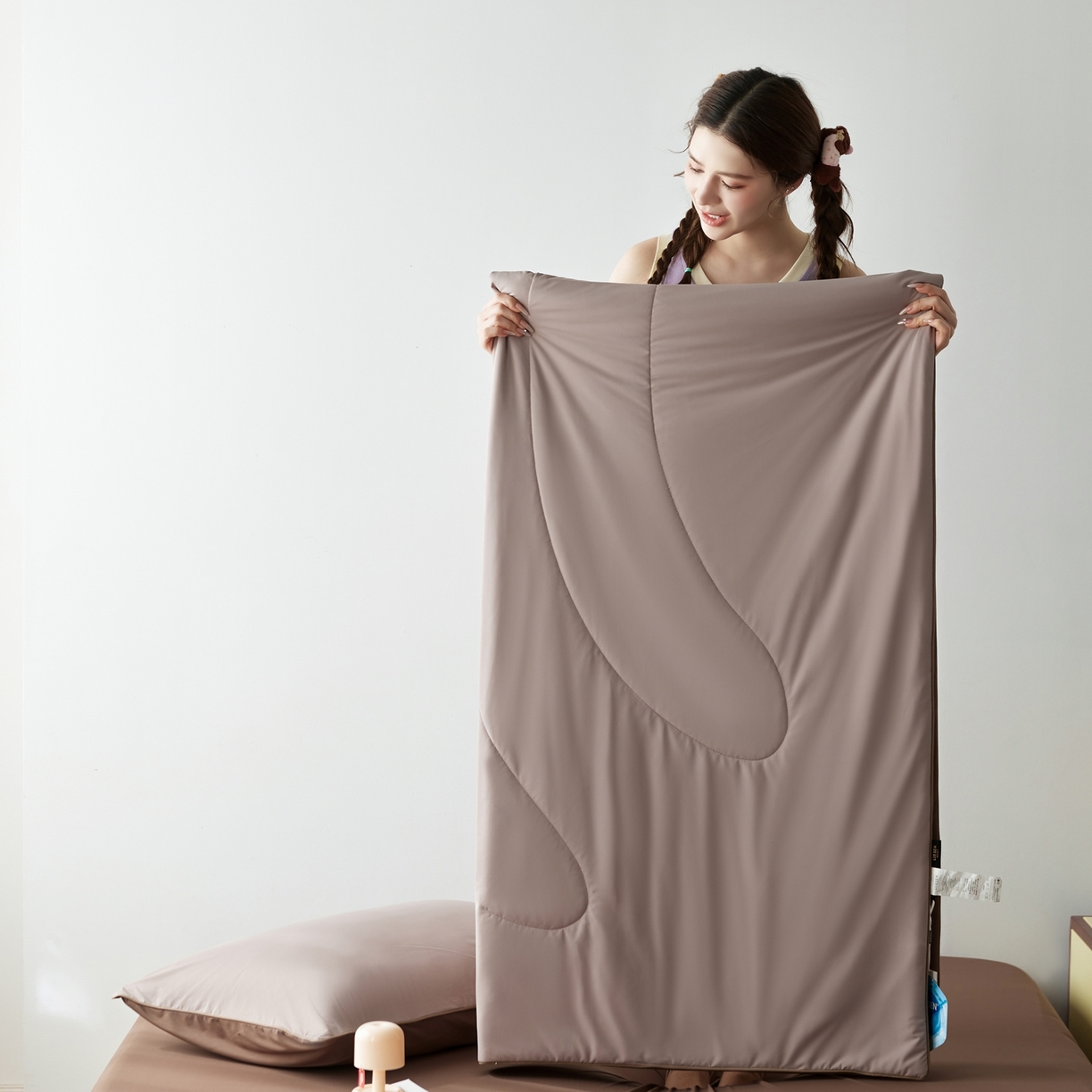 91家纺网 家纺一手货源 找家纺 丽笙被芯 2026新款冰皮凉凉夏被夏凉被空调被 榛果可可