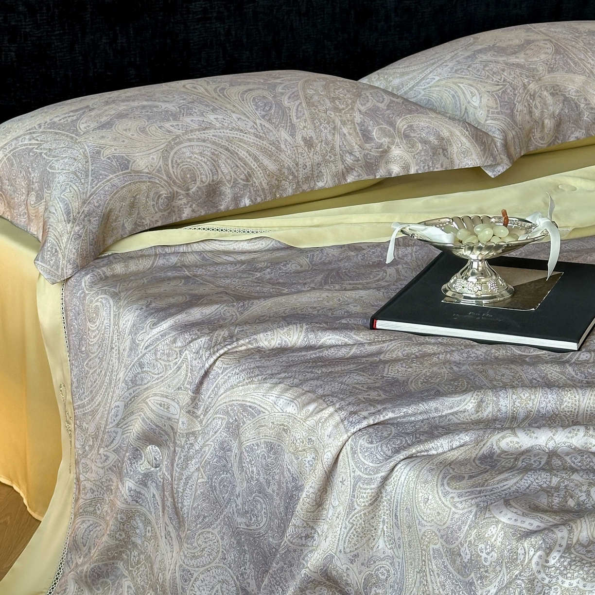 91家纺网 家纺一手货源 找家纺 丽笙被芯 2026新款兰精天丝数码印花Naia镂空夏被夏凉被空调被 尼芙绿