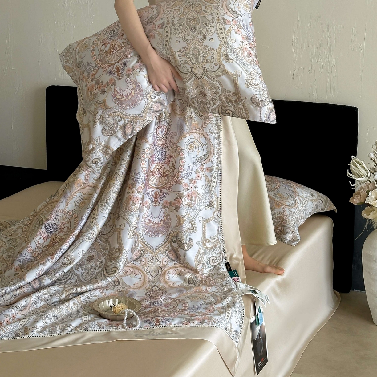 91家纺网 家纺一手货源 找家纺 丽笙被芯 2026新款兰精天丝数码印花Naia镂空夏被夏凉被空调被 日耳曼