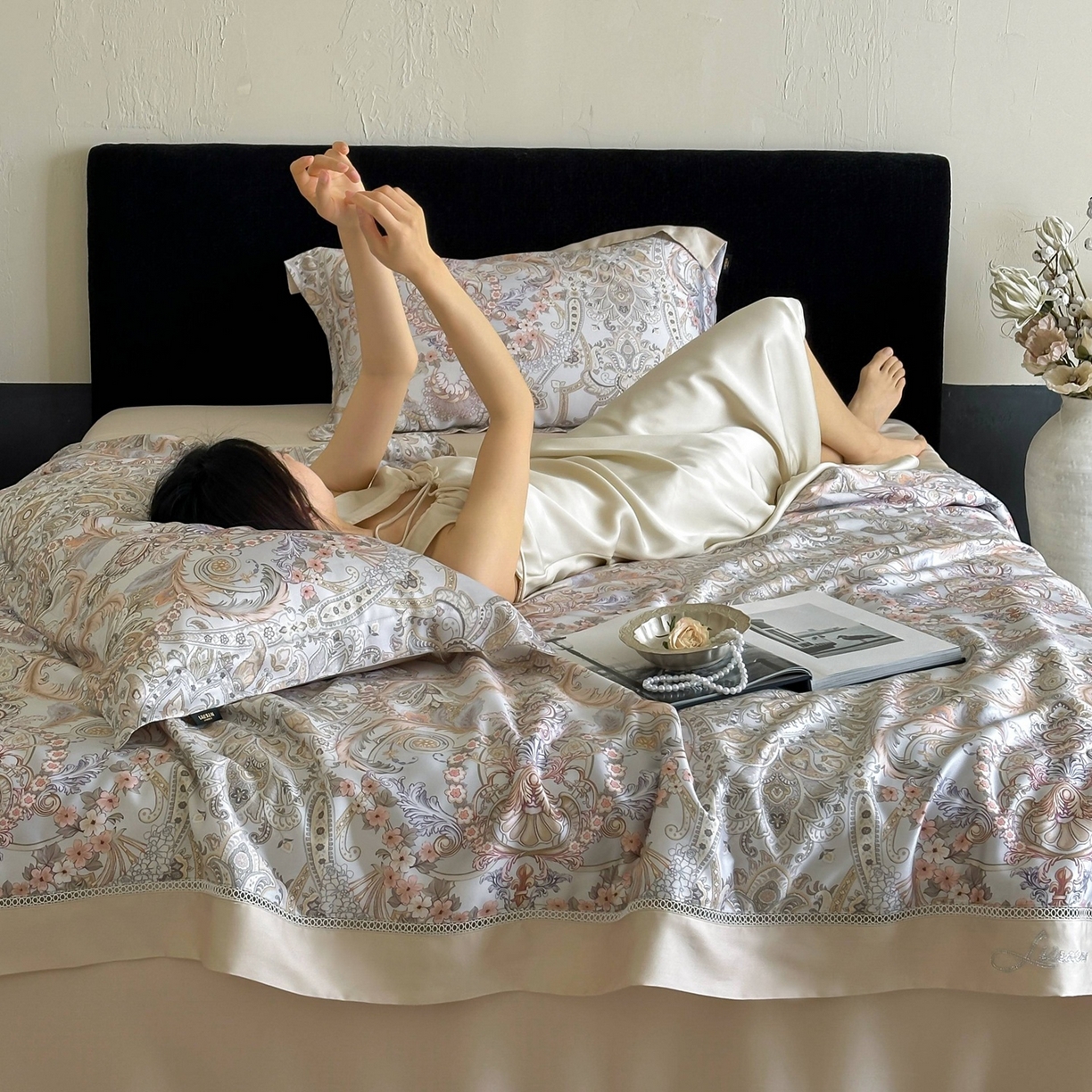 91家纺网 家纺一手货源 找家纺 丽笙被芯 2026新款兰精天丝数码印花Naia镂空夏被夏凉被空调被 日耳曼