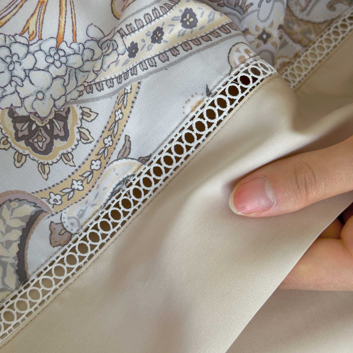 91家纺网 家纺一手货源 找家纺 丽笙被芯 2026新款兰精天丝数码印花Naia镂空夏被夏凉被空调被 日耳曼