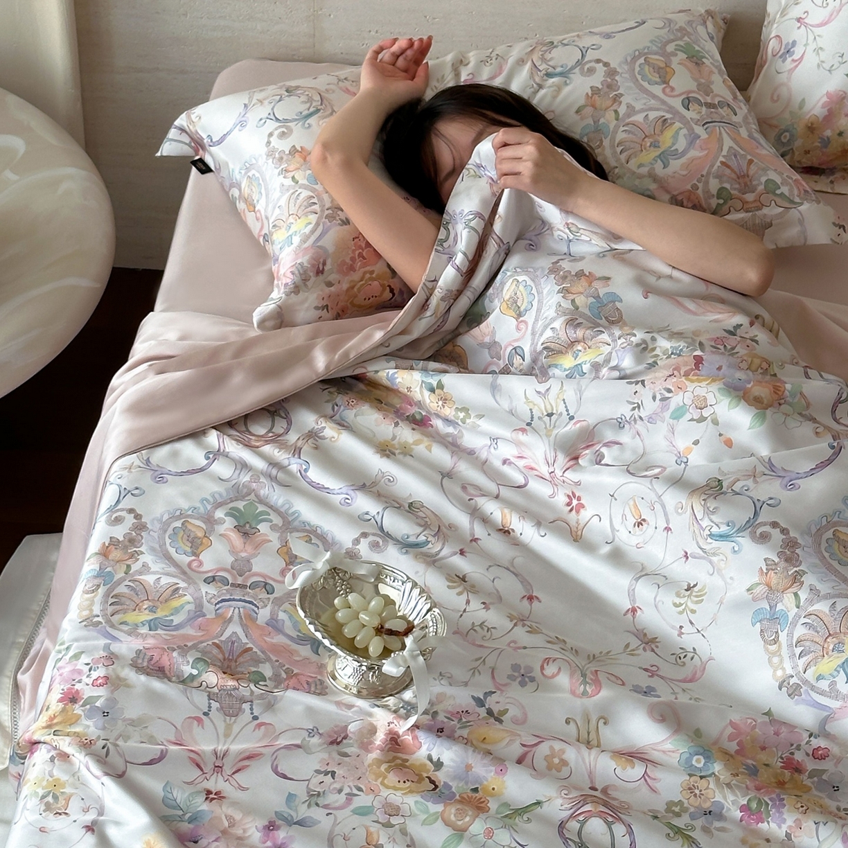 91家纺网 家纺一手货源 找家纺 丽笙被芯 2026新款兰精天丝数码印花Naia镂空夏被夏凉被空调被 韶光