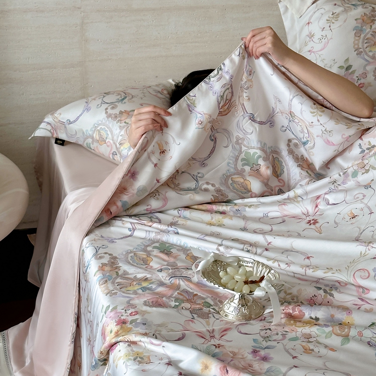 91家纺网 家纺一手货源 找家纺 丽笙被芯 2026新款兰精天丝数码印花Naia镂空夏被夏凉被空调被 韶光