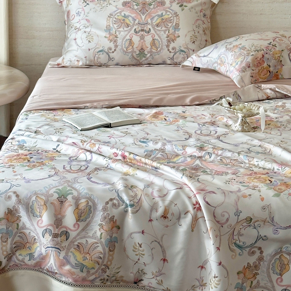 91家纺网 家纺一手货源 找家纺 丽笙被芯 2026新款兰精天丝数码印花Naia镂空夏被夏凉被空调被 韶光