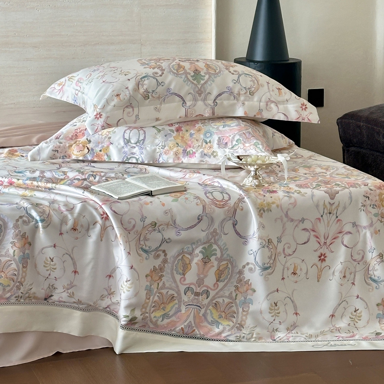 91家纺网 家纺一手货源 找家纺 丽笙被芯 2026新款兰精天丝数码印花Naia镂空夏被夏凉被空调被 韶光