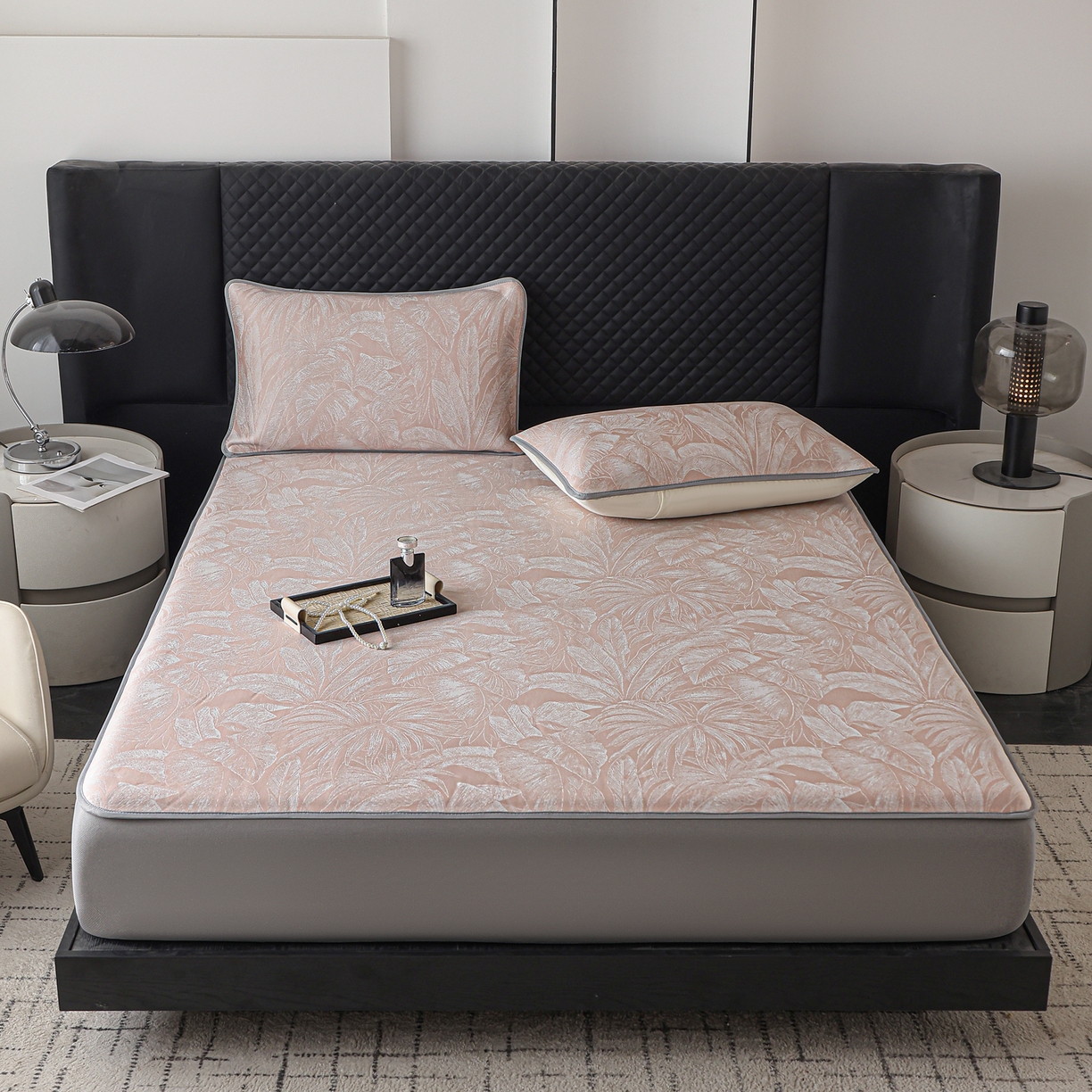 91家纺网 家纺一手货源 找家纺 （总）赛丽雅 2026新款A类450克PE提花复合三明治床笠款凉感面料凉席防滑全包床罩