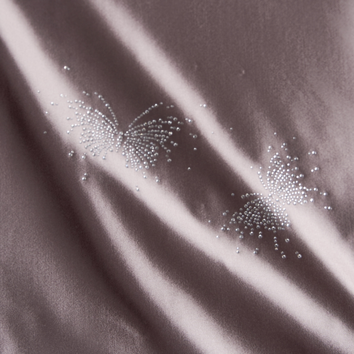 91家纺网 家纺一手货源 找家纺 桂雅居 2026新款珍妮莎纤凉野蚕丝被夏被空调被夏凉被 暮山紫（最低控价：298起(券后价) 充值会员价-10）