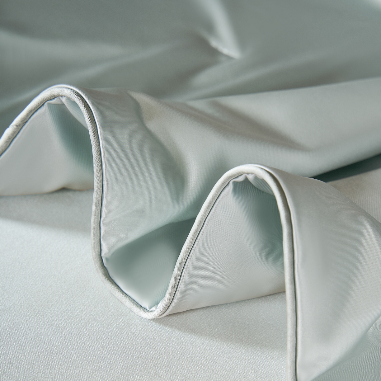 91家纺网 家纺一手货源 找家纺 桂雅居 2026新款珍妮莎纤凉野蚕丝被夏被空调被夏凉被 云淡碧（最低控价：298起(券后价) 充值会员价-10）