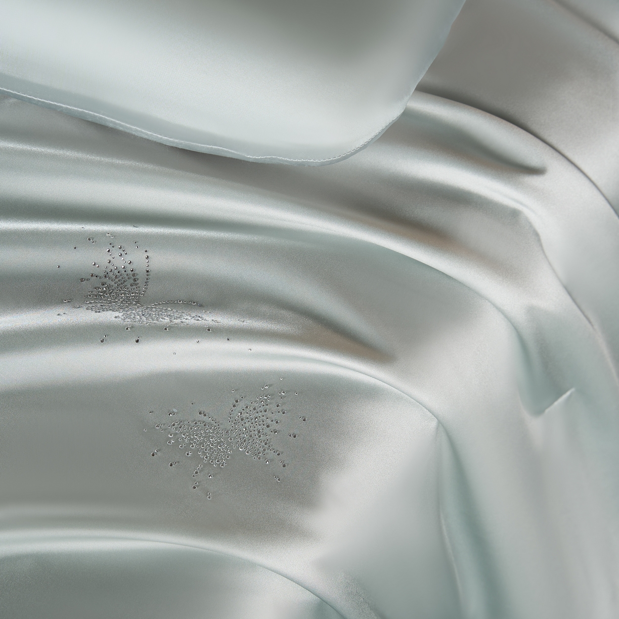 91家纺网 家纺一手货源 找家纺 桂雅居 2026新款珍妮莎纤凉野蚕丝被夏被空调被夏凉被 云淡碧（最低控价：298起(券后价) 充值会员价-10）