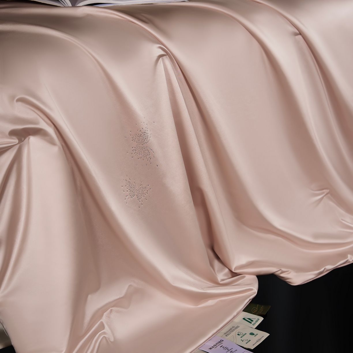 91家纺网 家纺一手货源 找家纺 桂雅居 2026新款珍妮莎纤凉野蚕丝被夏被空调被夏凉被 蔷薇粉（最低控价：298起(券后价) 充值会员价-10）