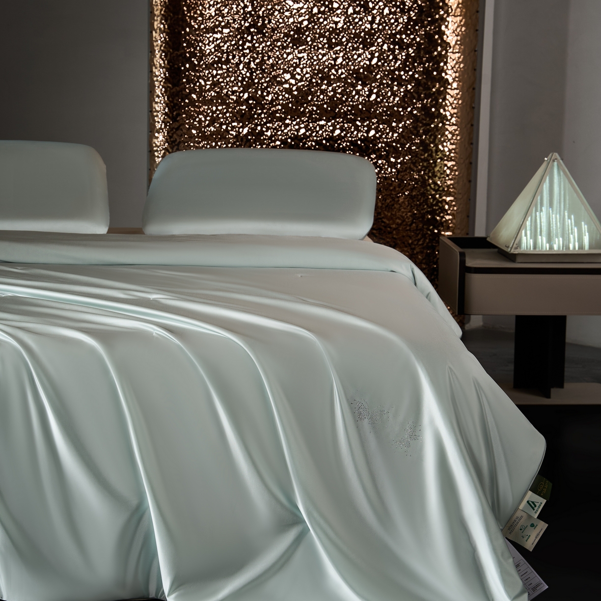 91家纺网 家纺一手货源 找家纺 桂雅居 2026新款珍妮莎纤凉野蚕丝被夏被空调被夏凉被 云淡碧（最低控价：298起(券后价) 充值会员价-10）