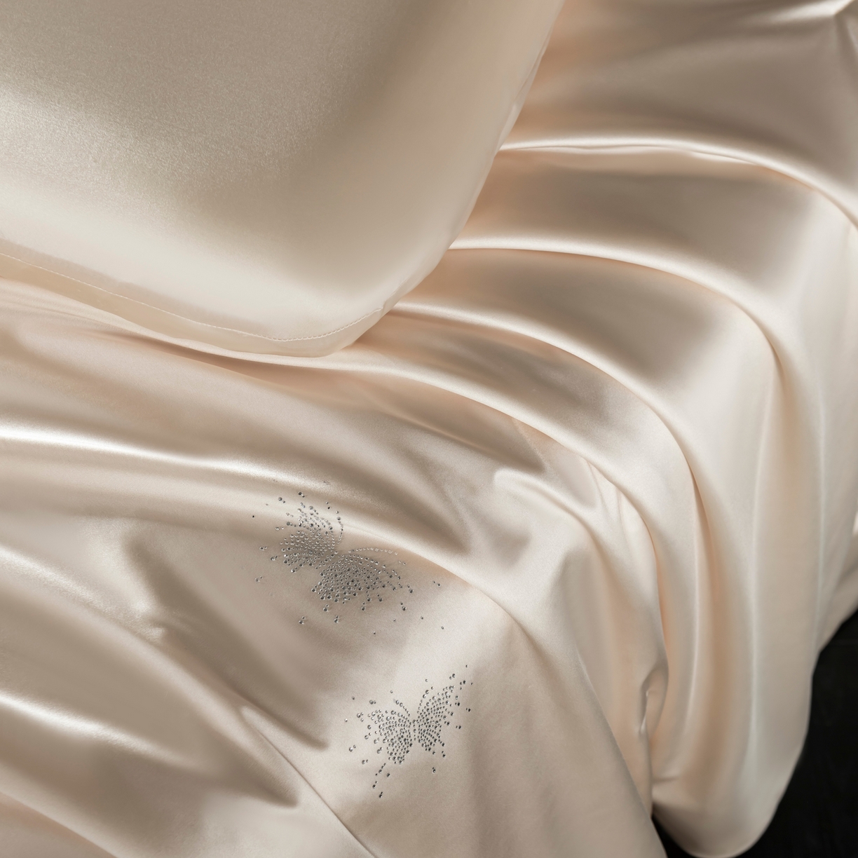 91家纺网 家纺一手货源 找家纺 桂雅居 2026新款珍妮莎纤凉野蚕丝被夏被空调被夏凉被 青白玉（最低控价：298起(券后价) 充值会员价-10）