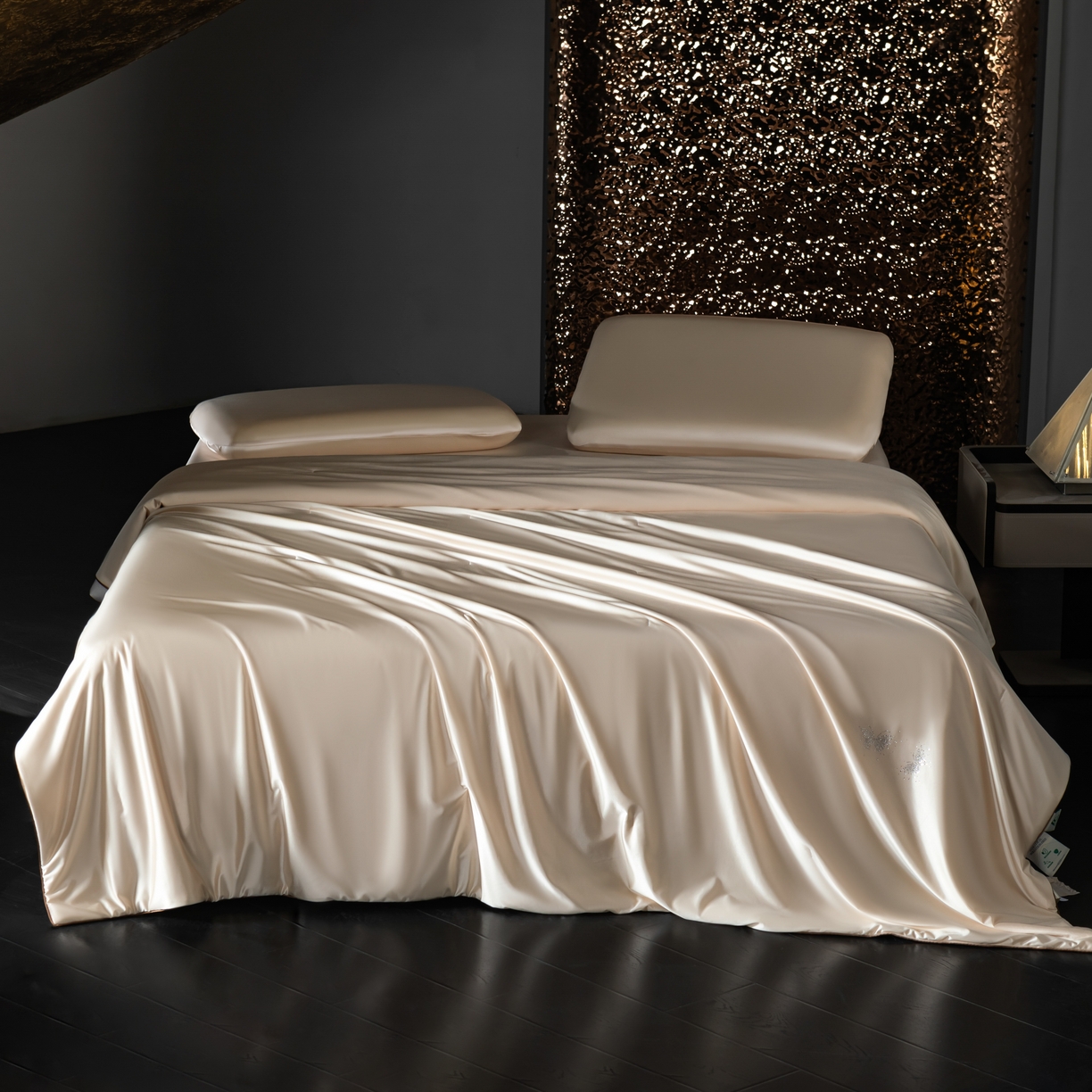 91家纺网 家纺一手货源 找家纺 桂雅居 2026新款珍妮莎纤凉野蚕丝被夏被空调被夏凉被 青白玉（最低控价：298起(券后价) 充值会员价-10）