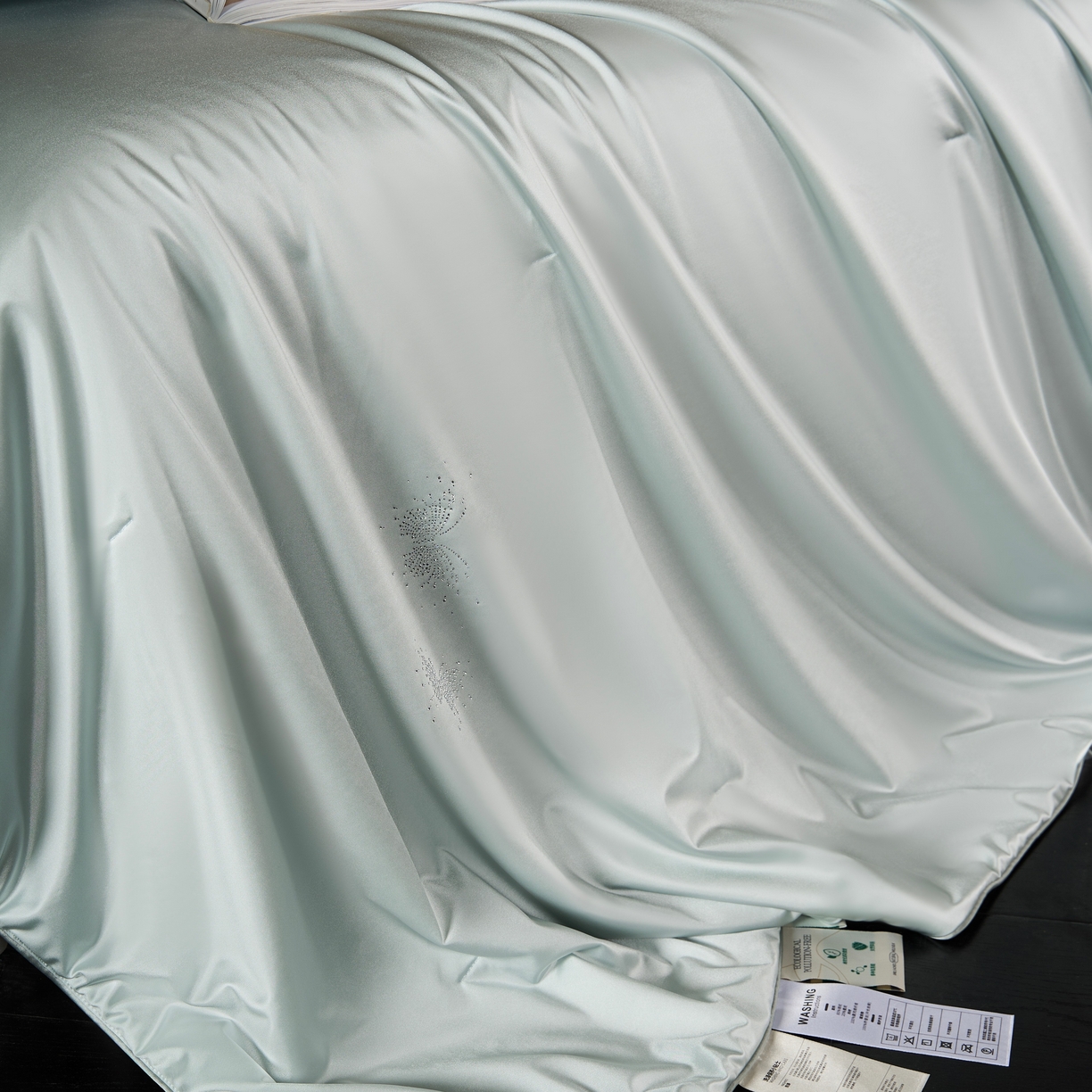 91家纺网 家纺一手货源 找家纺 桂雅居 2026新款珍妮莎纤凉野蚕丝被夏被空调被夏凉被 云淡碧（最低控价：298起(券后价) 充值会员价-10）