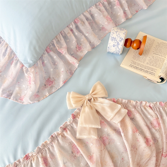 91家纺网 家纺一手货源 找家纺 富盛家纺 2026新款雪纺蕾丝刺绣法式床裙韩版夏凉被空调被夏被四件套 夏被四件套—浪漫主义（蓝）