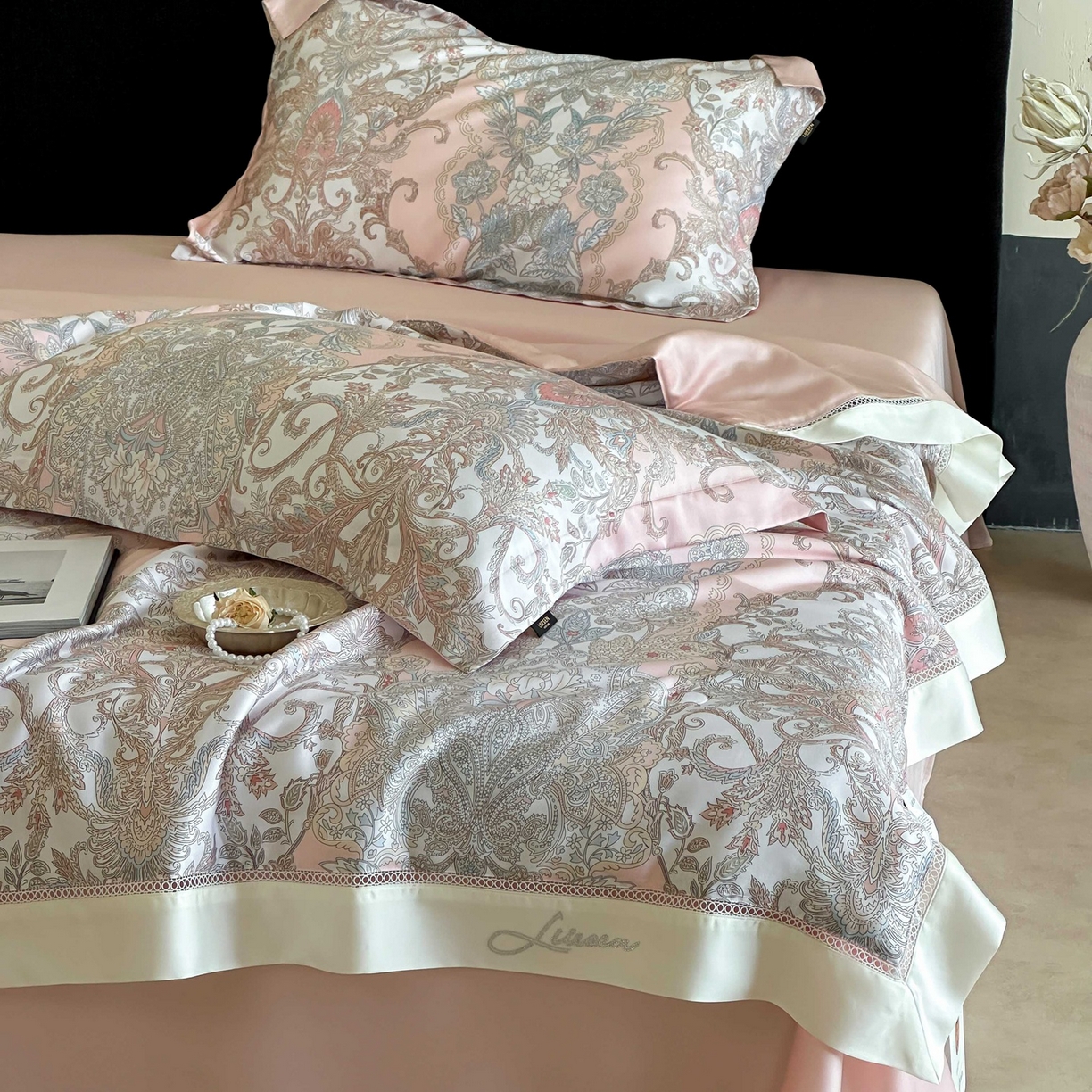 91家纺网 家纺一手货源 找家纺 丽笙被芯 2026新款兰精天丝数码印花Naia镂空夏被夏凉被空调被 伊甸粉