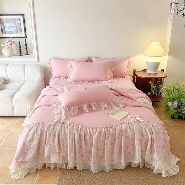 91家纺网 家纺一手货源 找家纺 富盛家纺 2026新款雪纺蕾丝刺绣法式床裙韩版夏凉被空调被夏被四件套 夏被四件套—浪漫主义（豆沙）