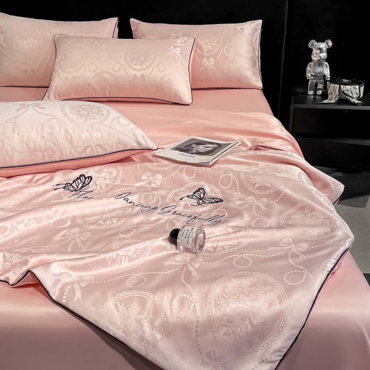 91家纺网 家纺一手货源 找家纺 慕澄家纺 2026新款水洗真丝天丝提花刺绣夏凉被空调被夏被四件套-蝶影 蝶影-蔷薇粉