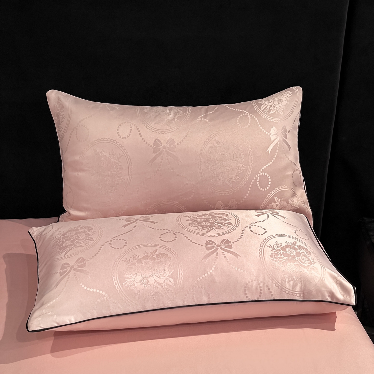 91家纺网 家纺一手货源 找家纺 慕澄家纺 2026新款水洗真丝天丝提花刺绣夏凉被空调被夏被四件套-蝶影 蝶影-蔷薇粉