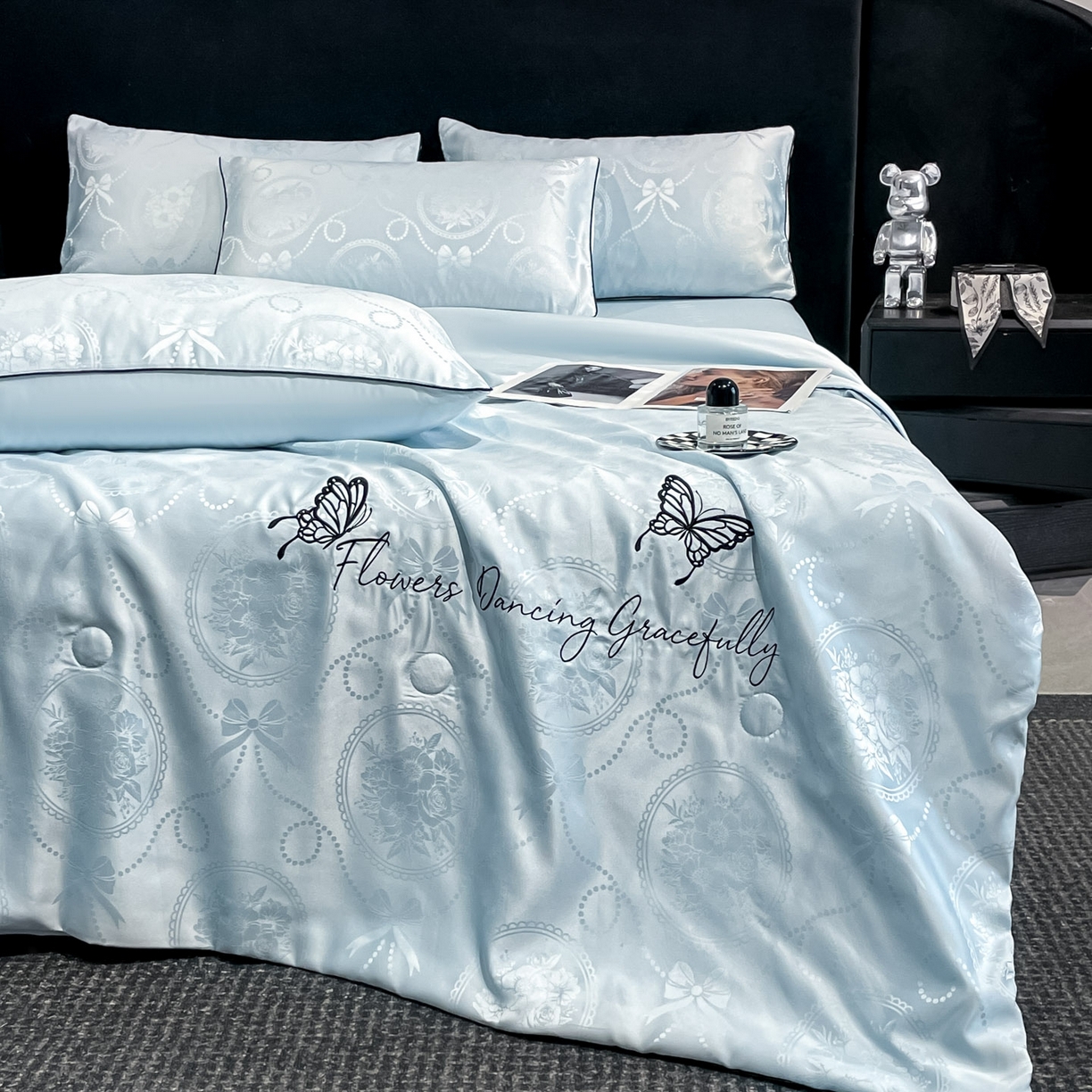 91家纺网 家纺一手货源 找家纺 慕澄家纺 2026新款水洗真丝天丝提花刺绣夏凉被空调被夏被四件套-蝶影 蝶影-冰蓝