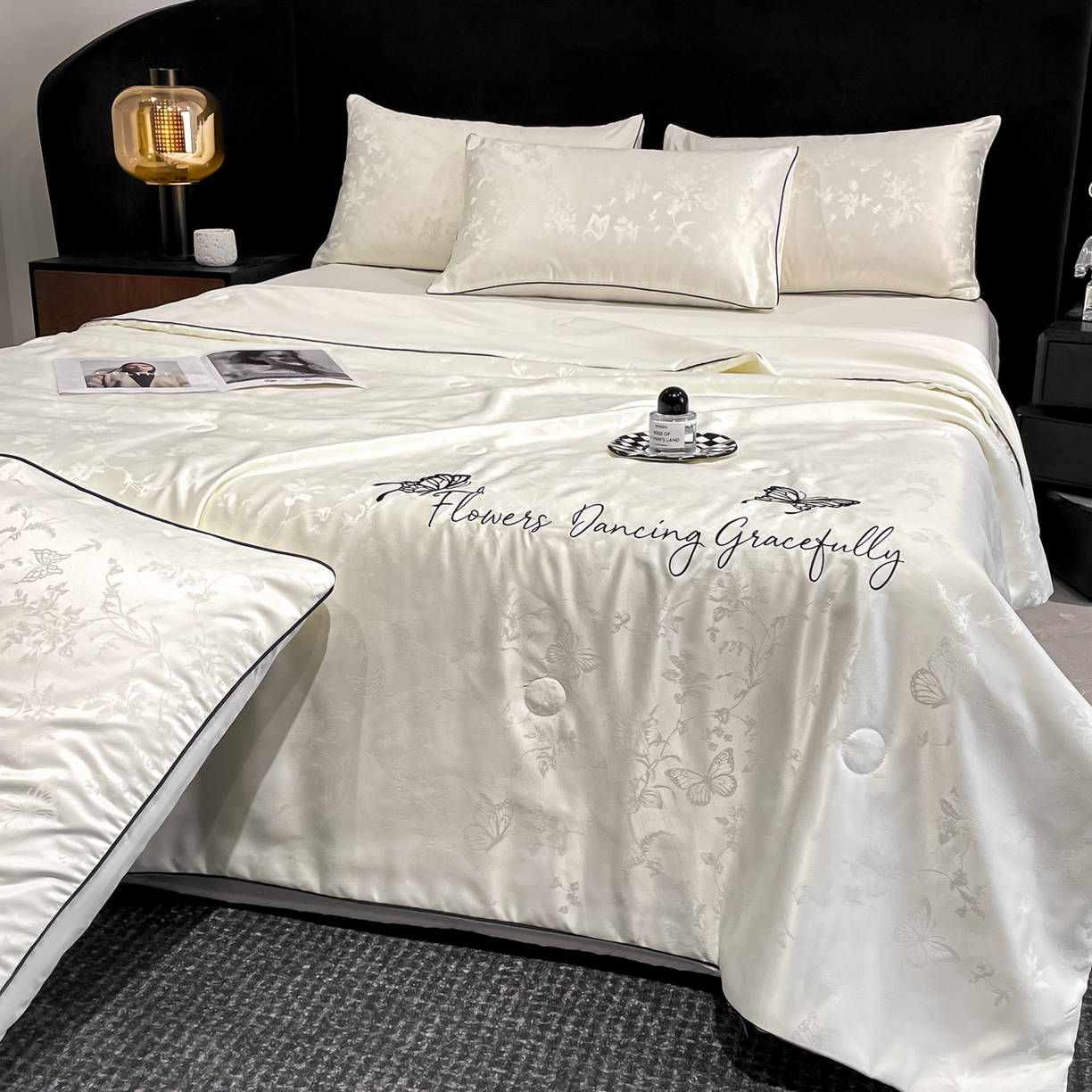 91家纺网 家纺一手货源 找家纺 慕澄家纺 2026新款水洗真丝天丝提花刺绣夏凉被空调被夏被四件套-蝶影 蝶影-霜白