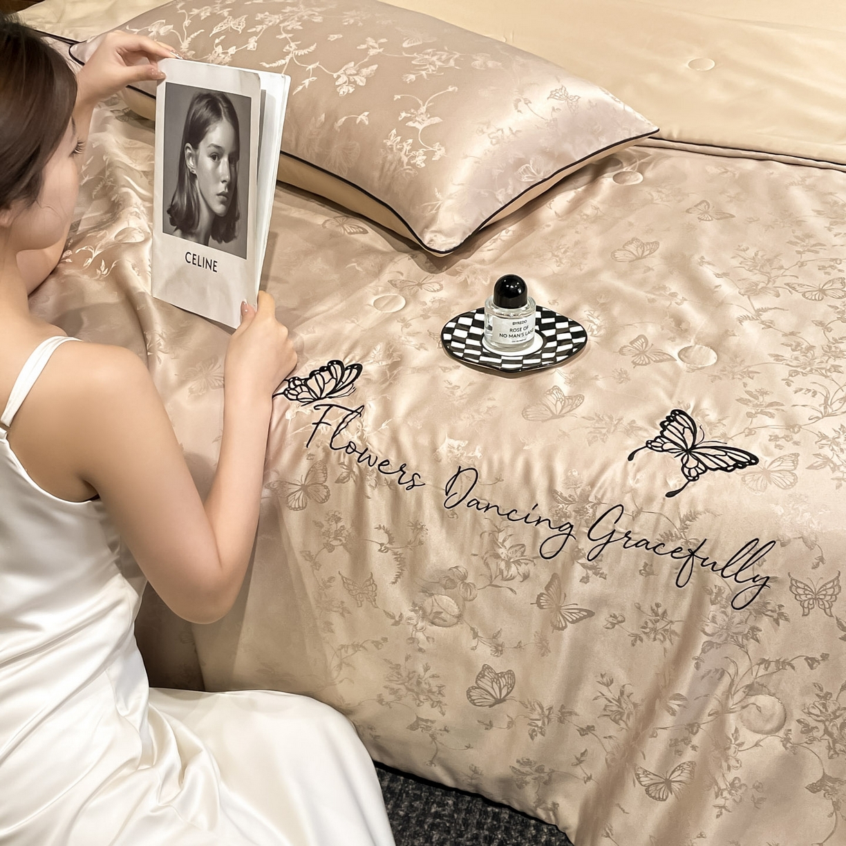 91家纺网 家纺一手货源 找家纺 慕澄家纺 2026新款水洗真丝天丝提花刺绣夏凉被空调被夏被四件套-蝶影 蝶影-香槟金