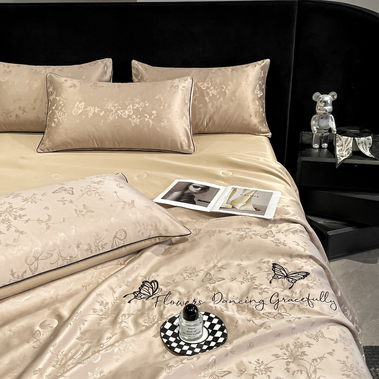 91家纺网 家纺一手货源 找家纺 慕澄家纺 2026新款水洗真丝天丝提花刺绣夏凉被空调被夏被四件套-蝶影 蝶影-香槟金