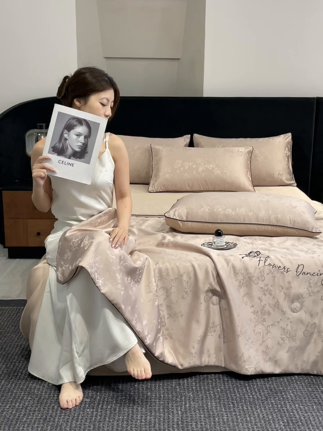 91家纺网 家纺一手货源 找家纺 慕澄家纺 2026新款水洗真丝天丝提花刺绣夏凉被空调被夏被四件套-蝶影 蝶影-香槟金