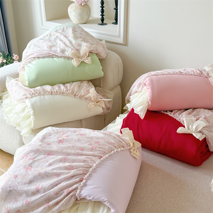 91家纺网 家纺一手货源 找家纺 富盛家纺 2026新款雪纺蕾丝刺绣法式床裙韩版夏凉被空调被夏被四件套 组合图仅供展示不可下单