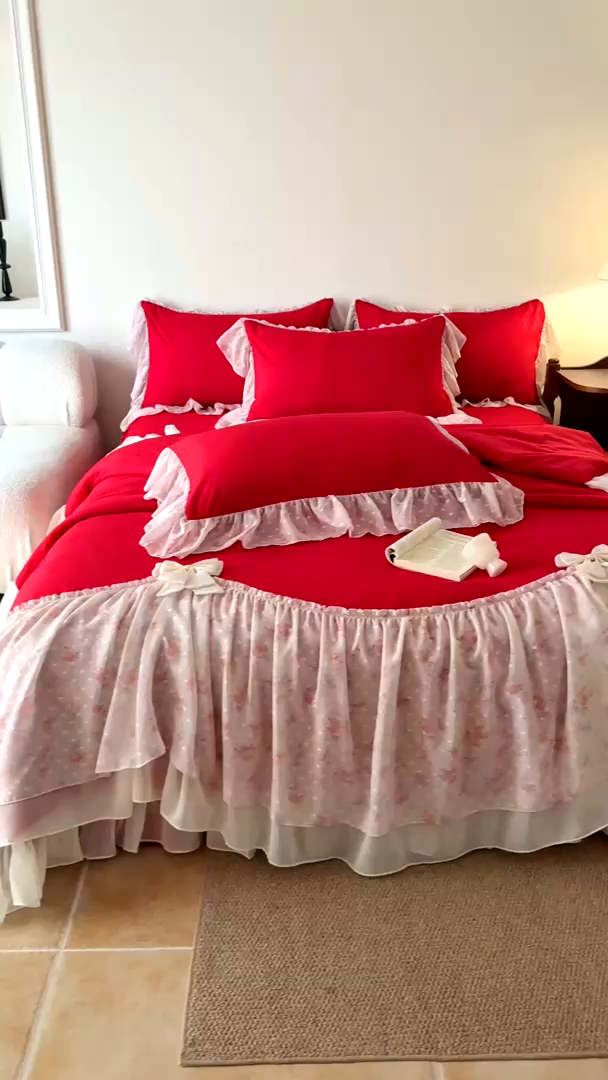 91家纺网 家纺一手货源 找家纺 富盛家纺 2026新款雪纺蕾丝刺绣法式床裙韩版夏凉被空调被夏被四件套 夏被四件套—浪漫主义（大红）