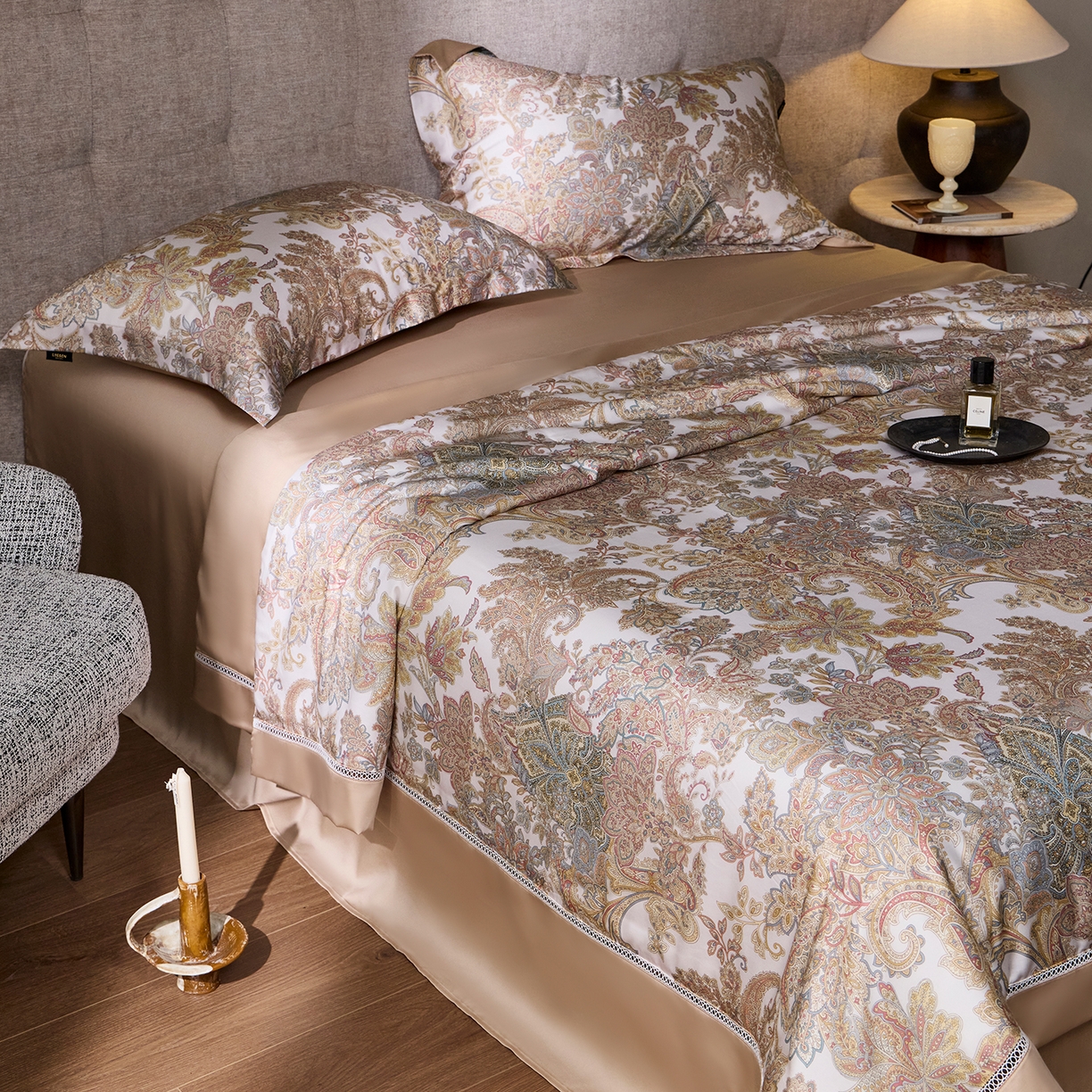 91家纺网 家纺一手货源 找家纺 丽笙被芯 2026新款兰精天丝数码印花蚕丝镂空夏被夏凉被空调被 格雷特-咖