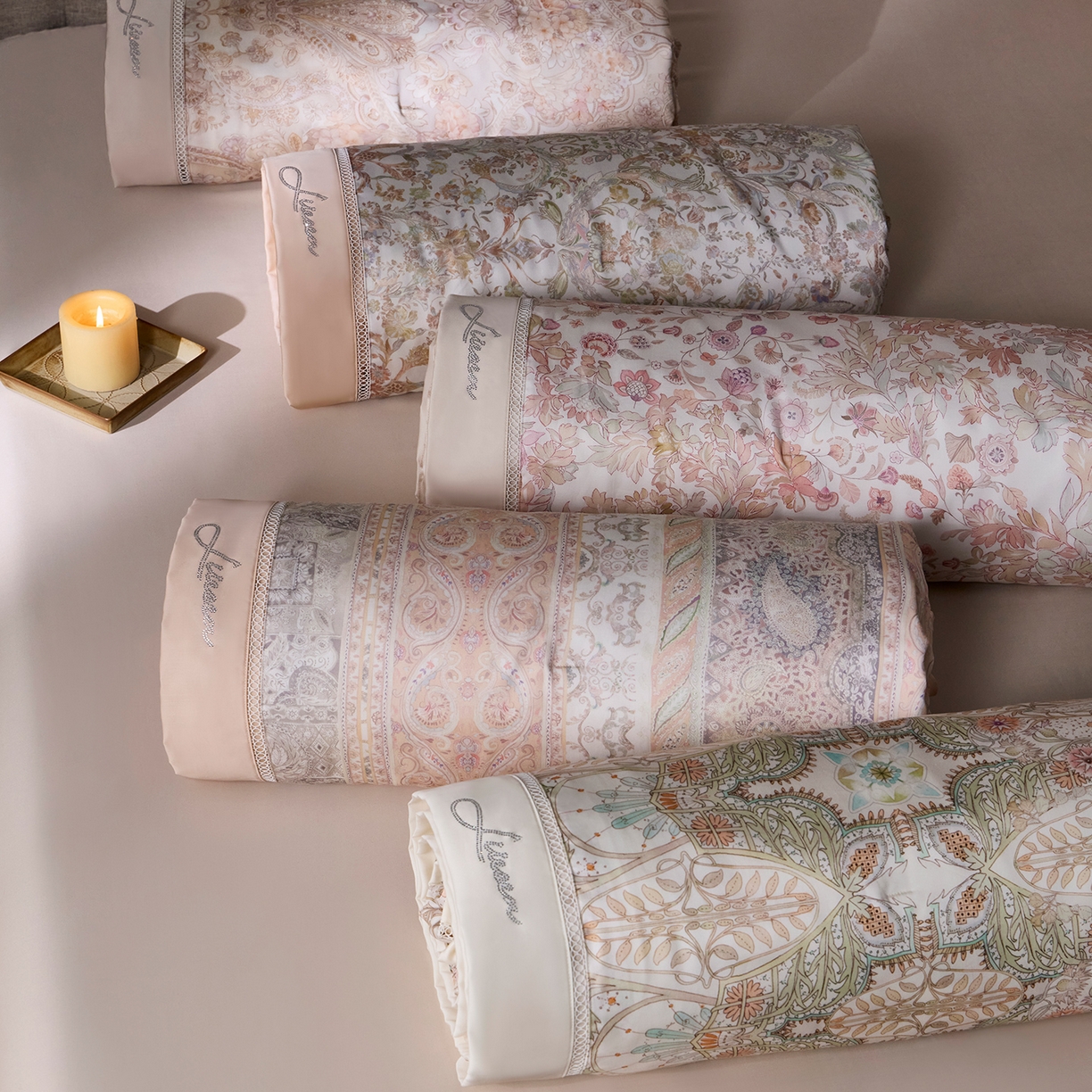 91家纺网 家纺一手货源 找家纺 丽笙被芯 2026新款兰精天丝数码印花蚕丝镂空夏被夏凉被空调被 组合图（仅供展示不可下单）