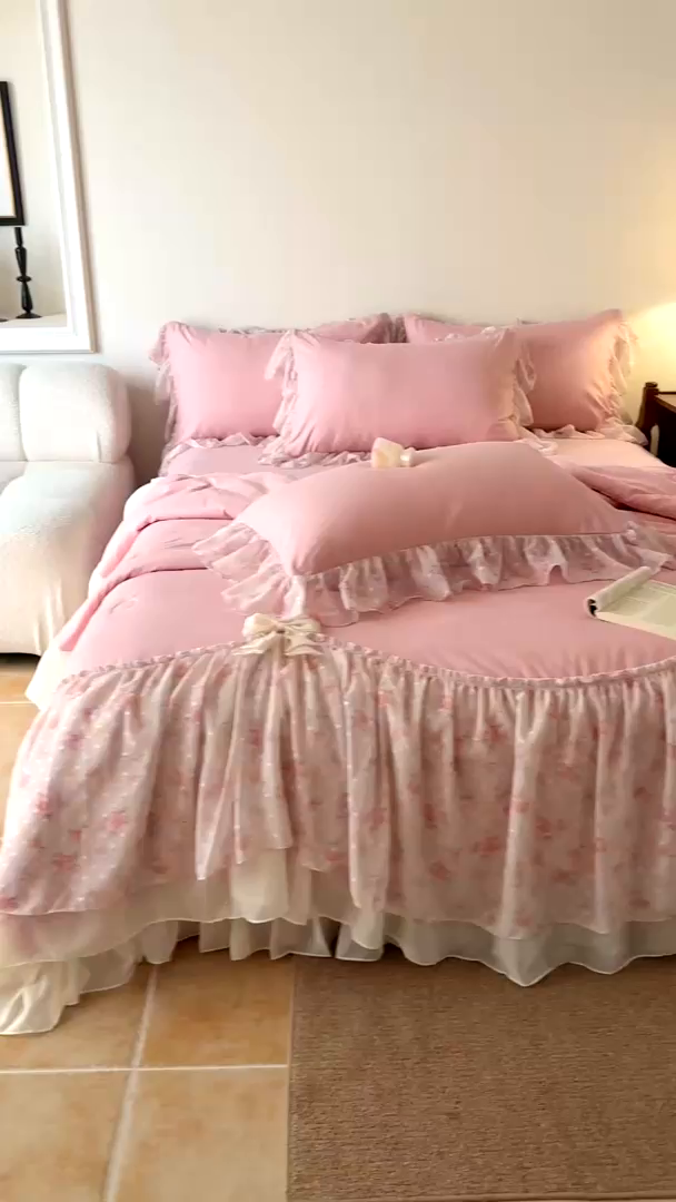 91家纺网 家纺一手货源 找家纺 富盛家纺 2026新款雪纺蕾丝刺绣法式床裙韩版夏凉被空调被夏被四件套 夏被四件套—浪漫主义（豆沙）