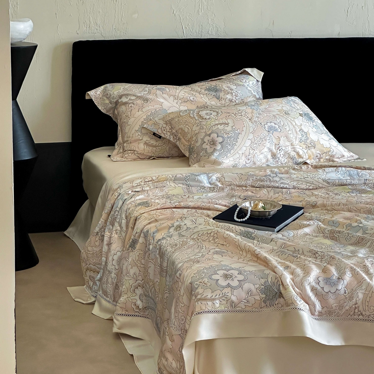 91家纺网 家纺一手货源 找家纺 丽笙被芯 2026新款A类兰精天丝数码印花Naia镂空夏被夏凉被空调被-系列二 阿瑞拉