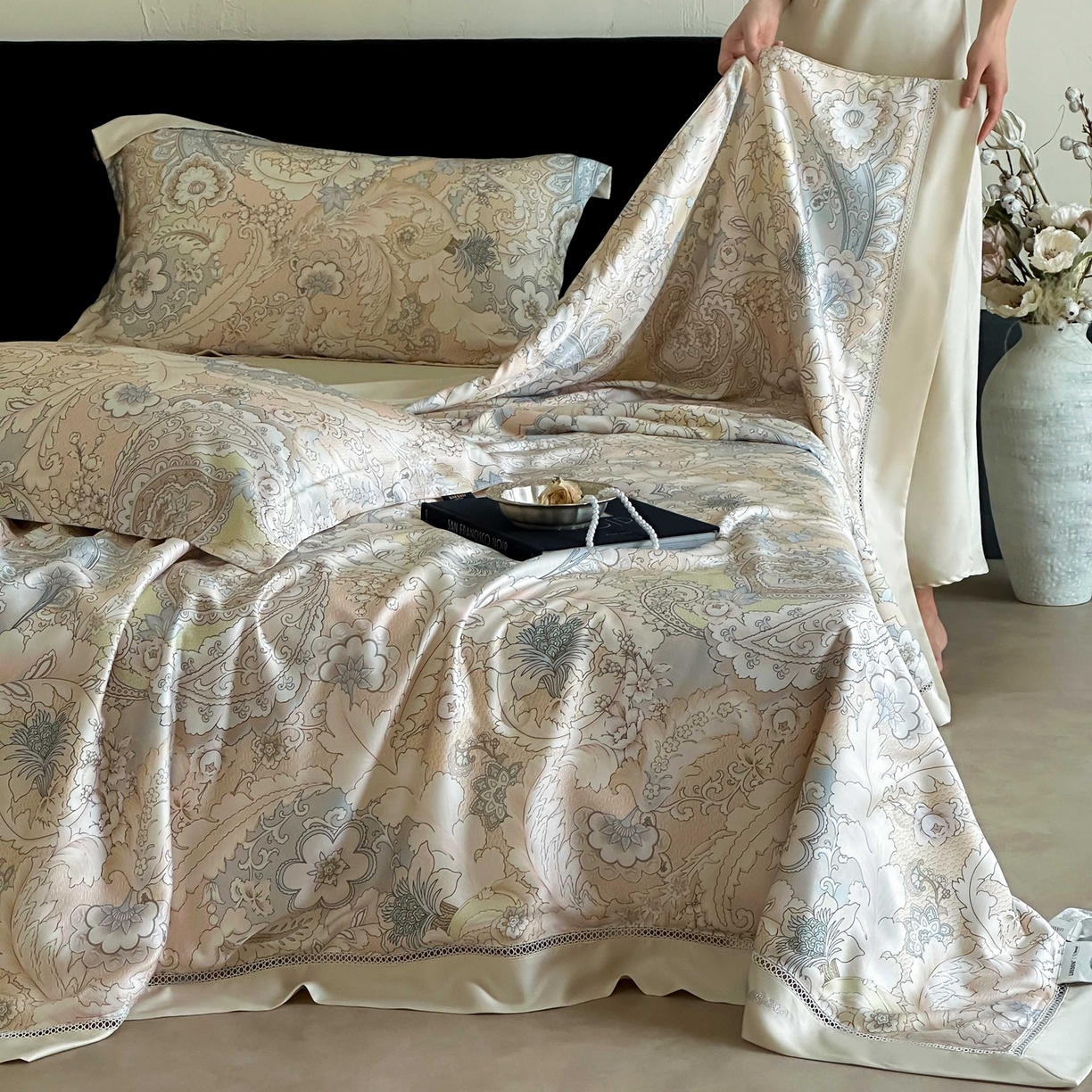 91家纺网 家纺一手货源 找家纺 丽笙被芯 2026新款A类兰精天丝数码印花Naia镂空夏被夏凉被空调被-系列二 阿瑞拉