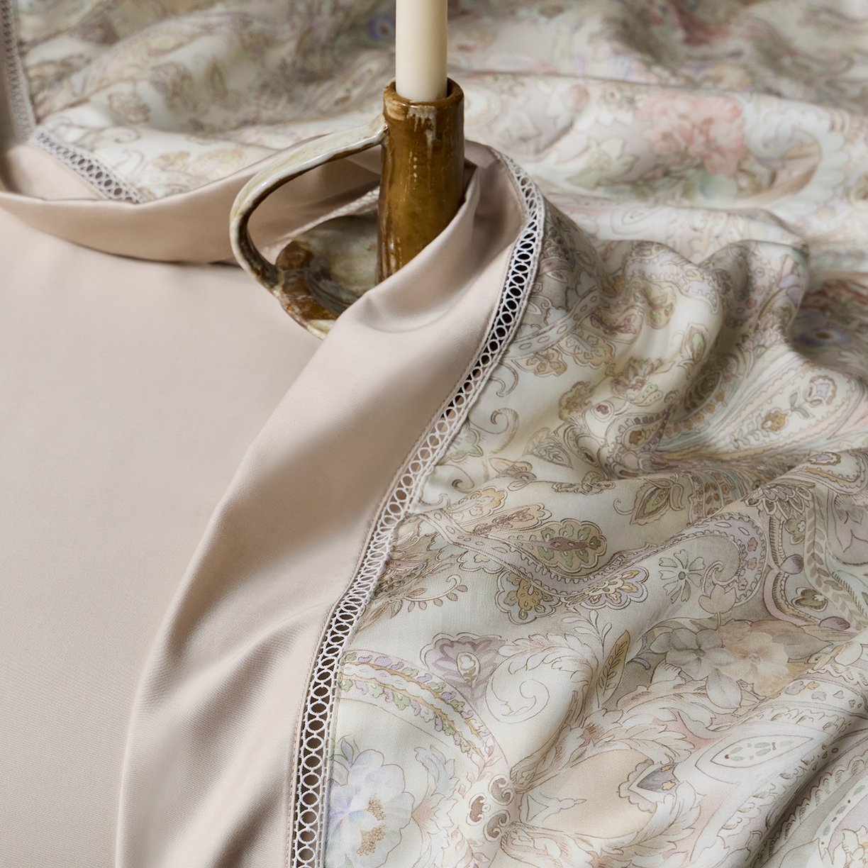 91家纺网 家纺一手货源 找家纺 丽笙被芯 2026新款兰精天丝数码印花蚕丝镂空夏被夏凉被空调被 奥瑞莉-绿