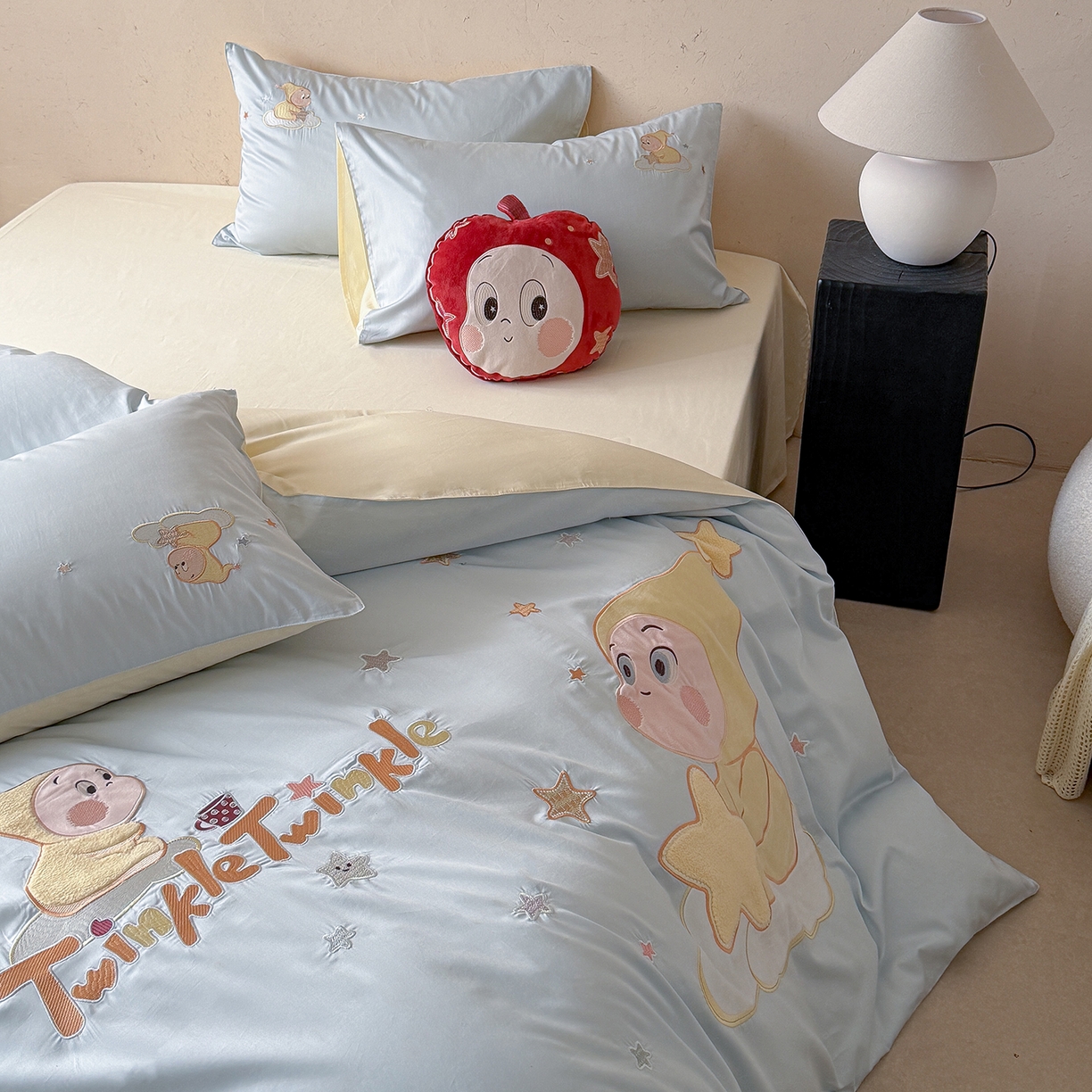 91家纺网 家纺一手货源 找家纺 （总）优悦生活馆 2026新款全棉贴布绣四件套-萌萌星人