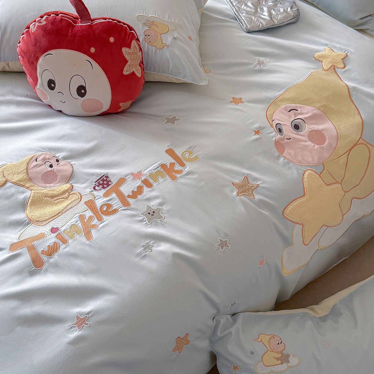 91家纺网 家纺一手货源 找家纺 （总）优悦生活馆 2026新款全棉贴布绣四件套-萌萌星人