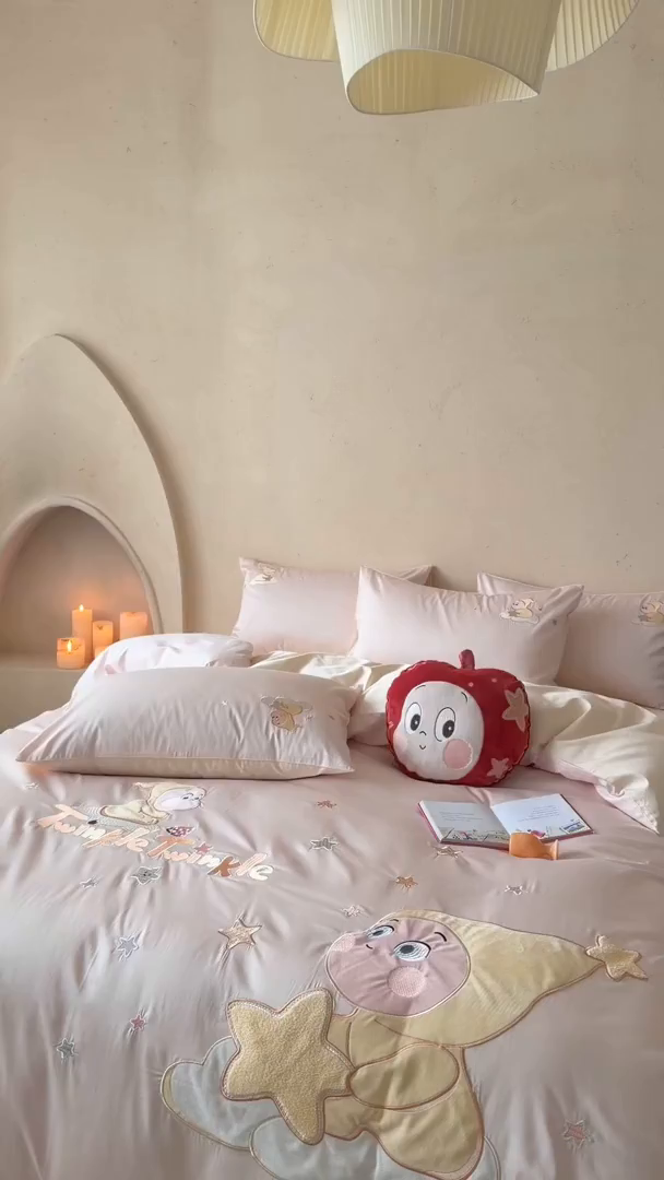 91家纺网 家纺一手货源 找家纺 优悦生活馆 2026新款全棉贴布绣四件套-萌萌星人 萌萌星人-粉