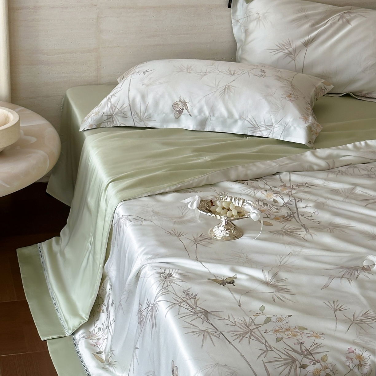 91家纺网 家纺一手货源 找家纺 丽笙被芯 2026新款A类兰精天丝数码印花Naia镂空夏被夏凉被空调被-系列二 春林竹晚