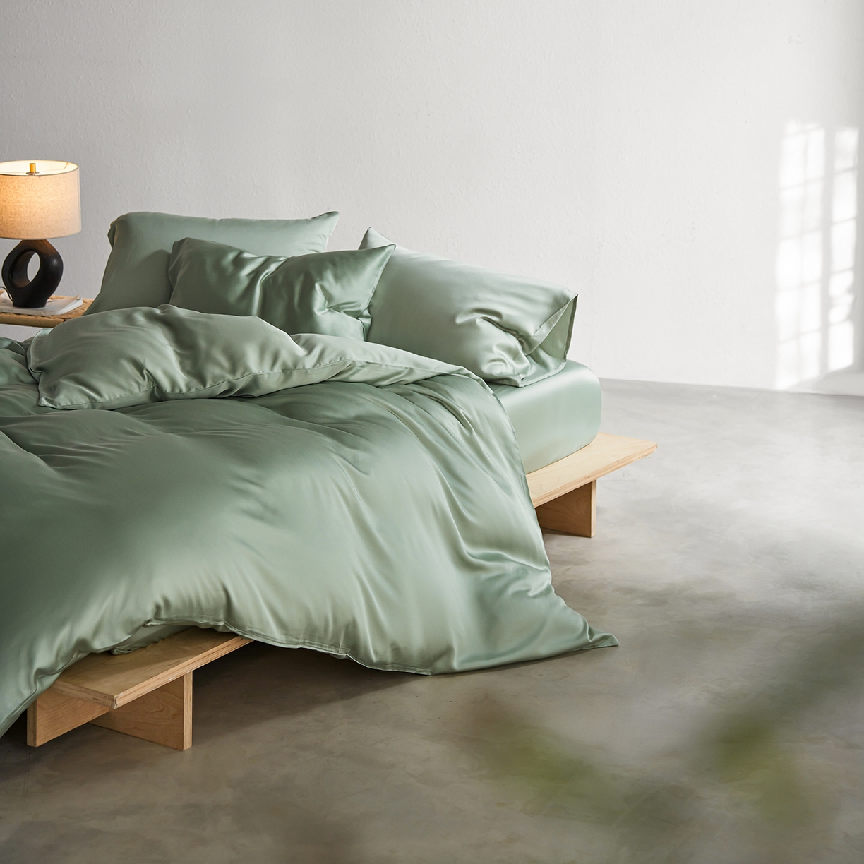 91家纺网 家纺一手货源 找家纺 轩和家居 2026新款60支奥地利兰精天丝四件套 春熙绿