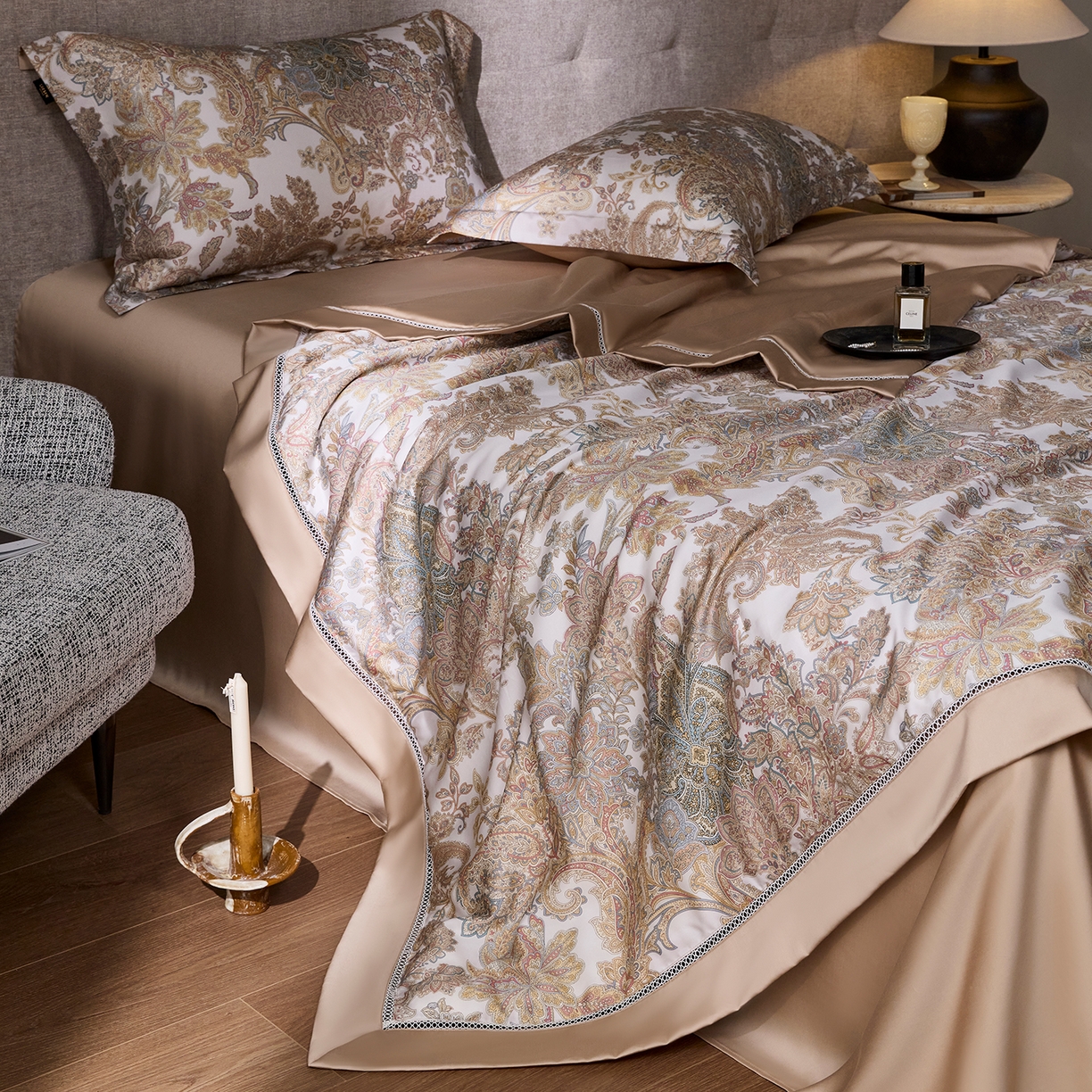 91家纺网 家纺一手货源 找家纺 丽笙被芯 2026新款兰精天丝数码印花蚕丝镂空夏被夏凉被空调被 格雷特-咖